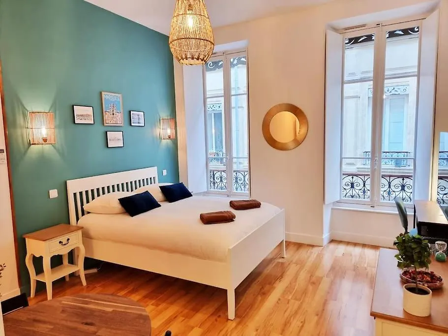 The Republik - Studio Haussmannien Pres Du Panier Marsella Francia